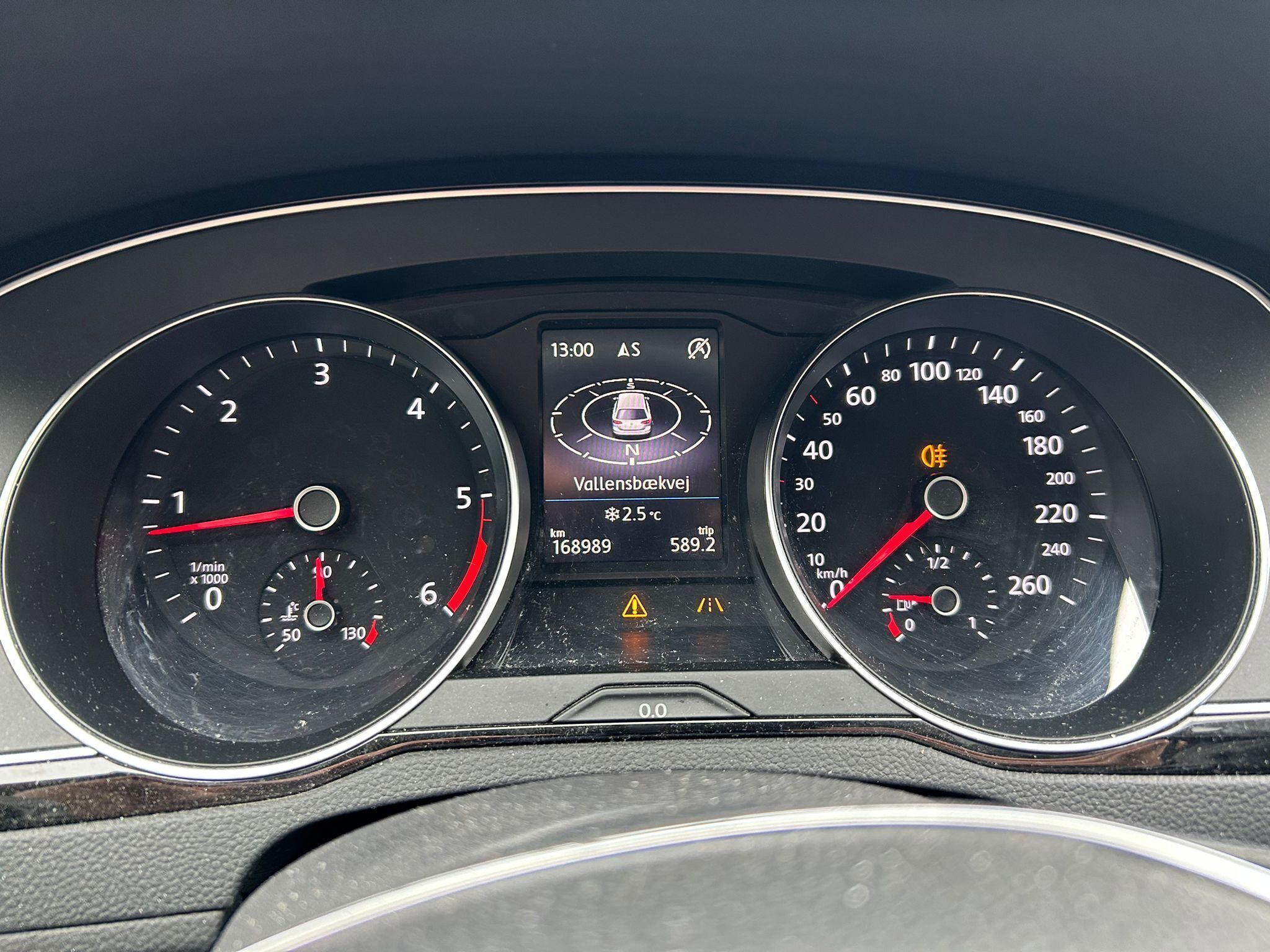 Sølv VW Passat fra 2015