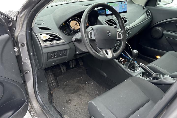 Grå Renault Mégane fra 2012