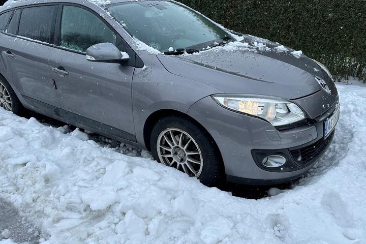 Grå Renault Mégane fra 2012