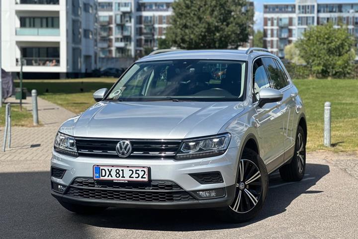 Grå VW Tiguan fra 2018