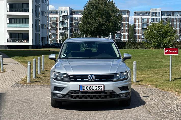 Grå VW Tiguan fra 2018