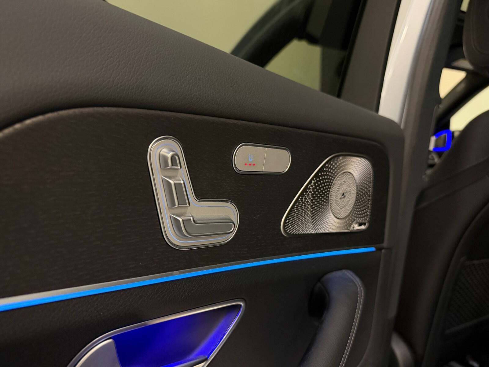 Sølv Mercedes GLS450 d fra 2023