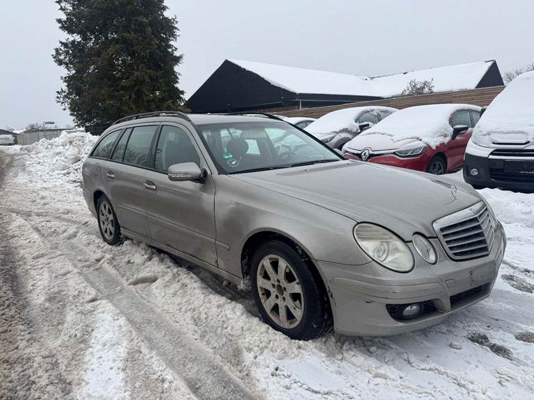 Mercedes E220 2,2 CDi Avantgarde stc. aut.