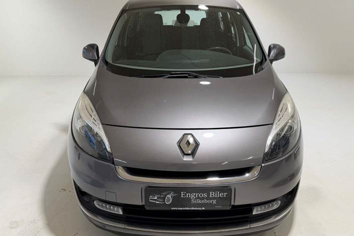 Grå Renault Grand Scenic III fra 2012