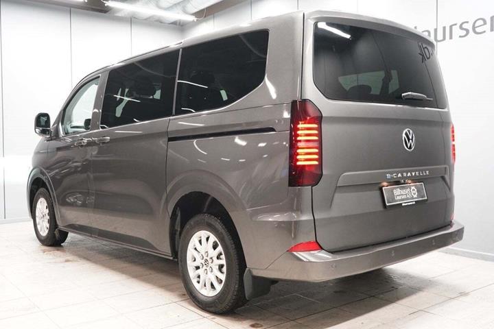 Grå VW e-Caravelle fra 2025