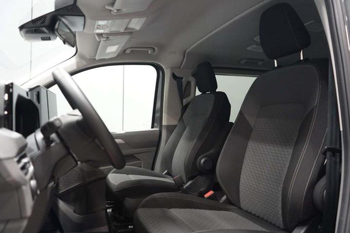 Grå VW e-Caravelle fra 2025