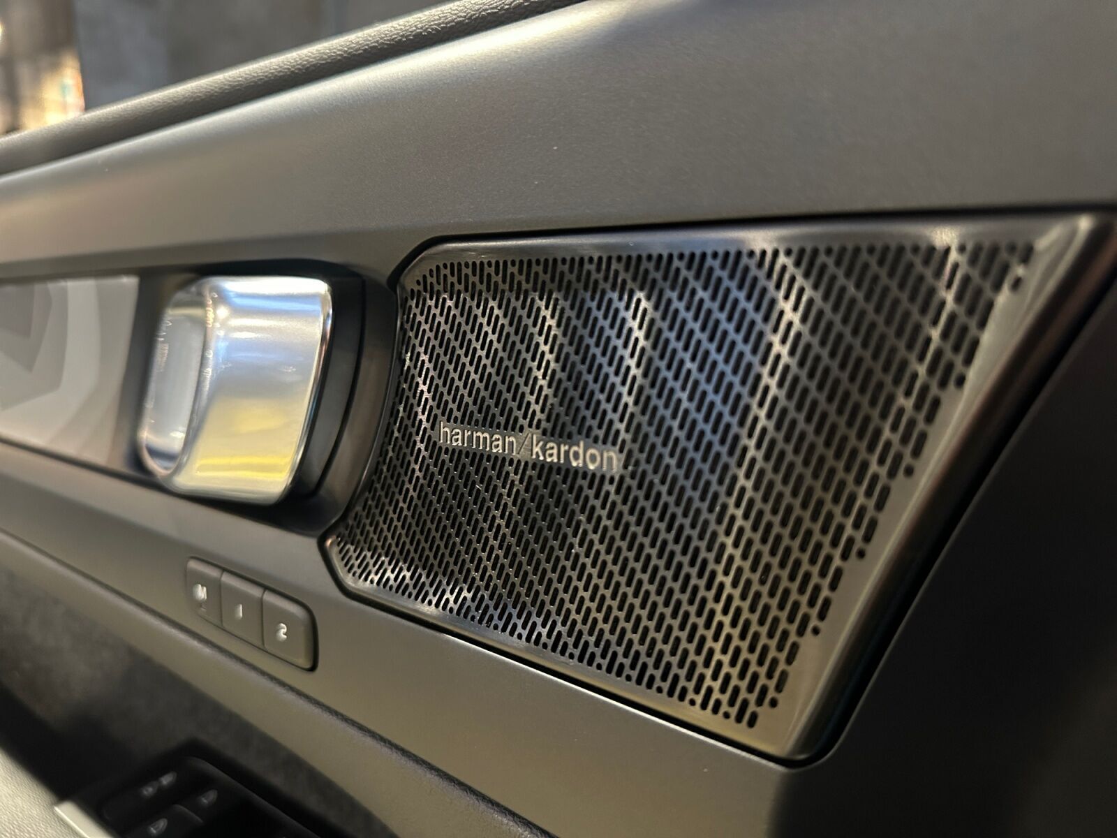 Hvid Volvo C40 fra 2022