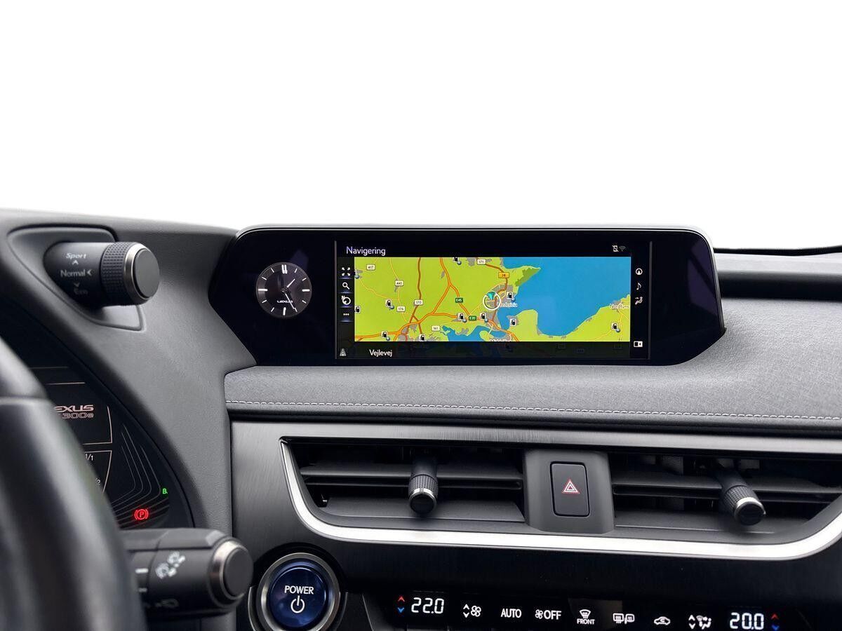 Lexus UX 300e EL Luxury Style 204HK 5d Aut.