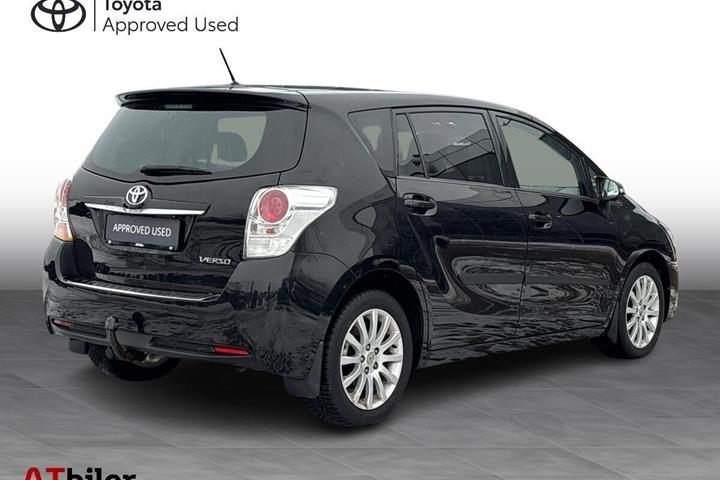 Sort Toyota Verso fra 2017