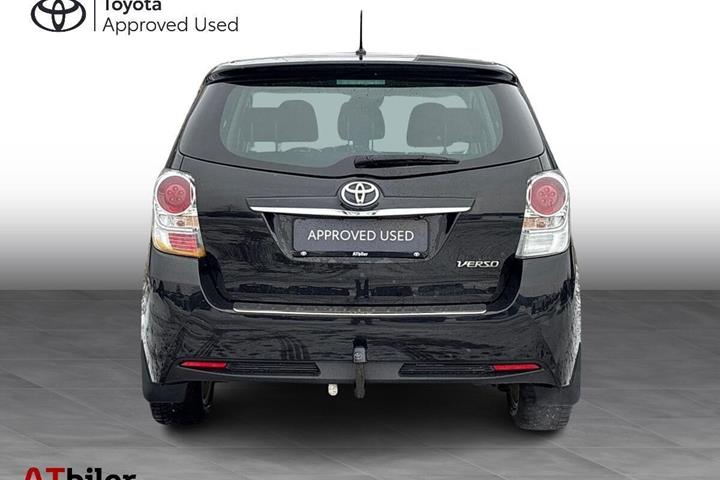 Sort Toyota Verso fra 2017