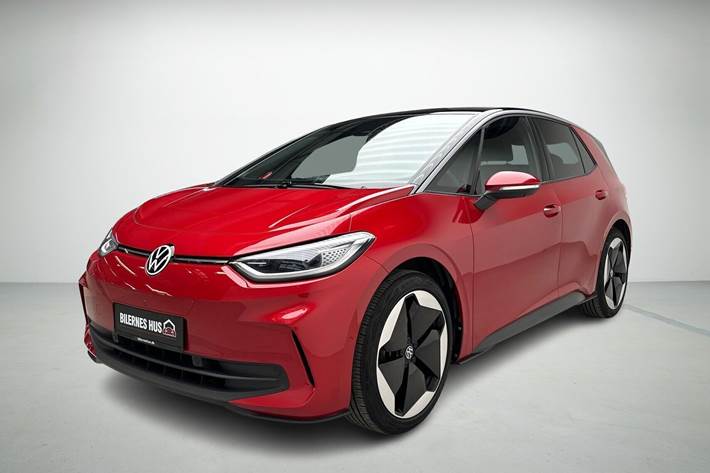 Rød VW ID.3 fra 2023 set udefra