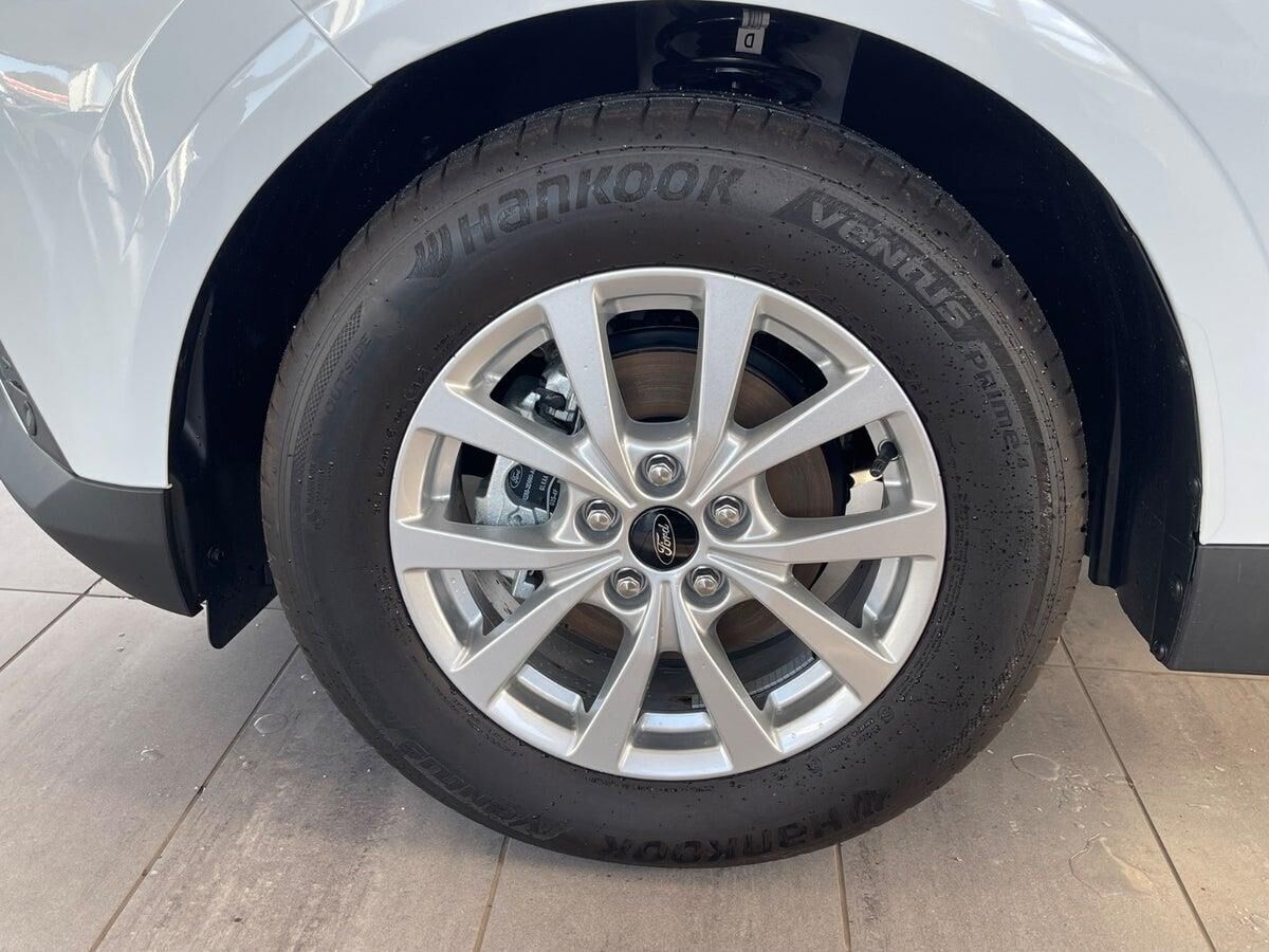 Hvid Ford Transit Courier fra 2024