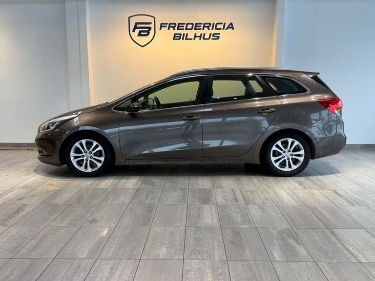 Kia Ceed 1,6 GDi Premium SW DCT