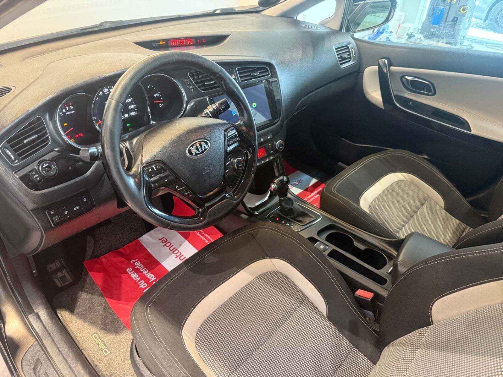 Kia Ceed 1,6 GDi Premium SW DCT