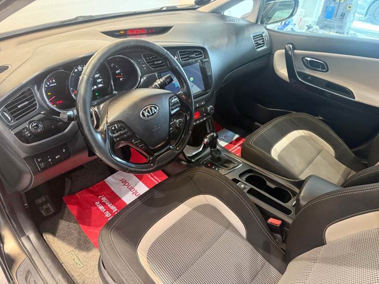 Kia Ceed 1,6 GDi Premium SW DCT