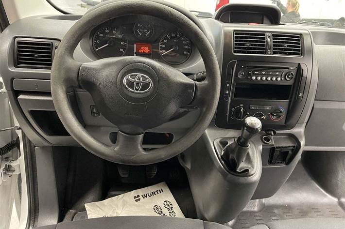 Hvid Toyota ProAce fra 2015
