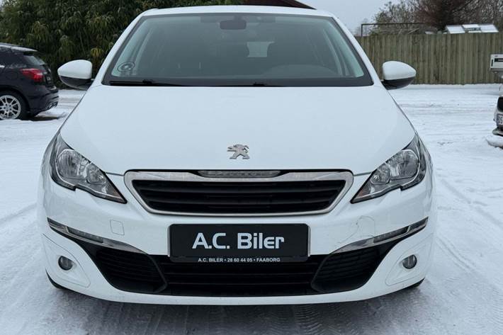 Hvid Peugeot 308 fra 2015