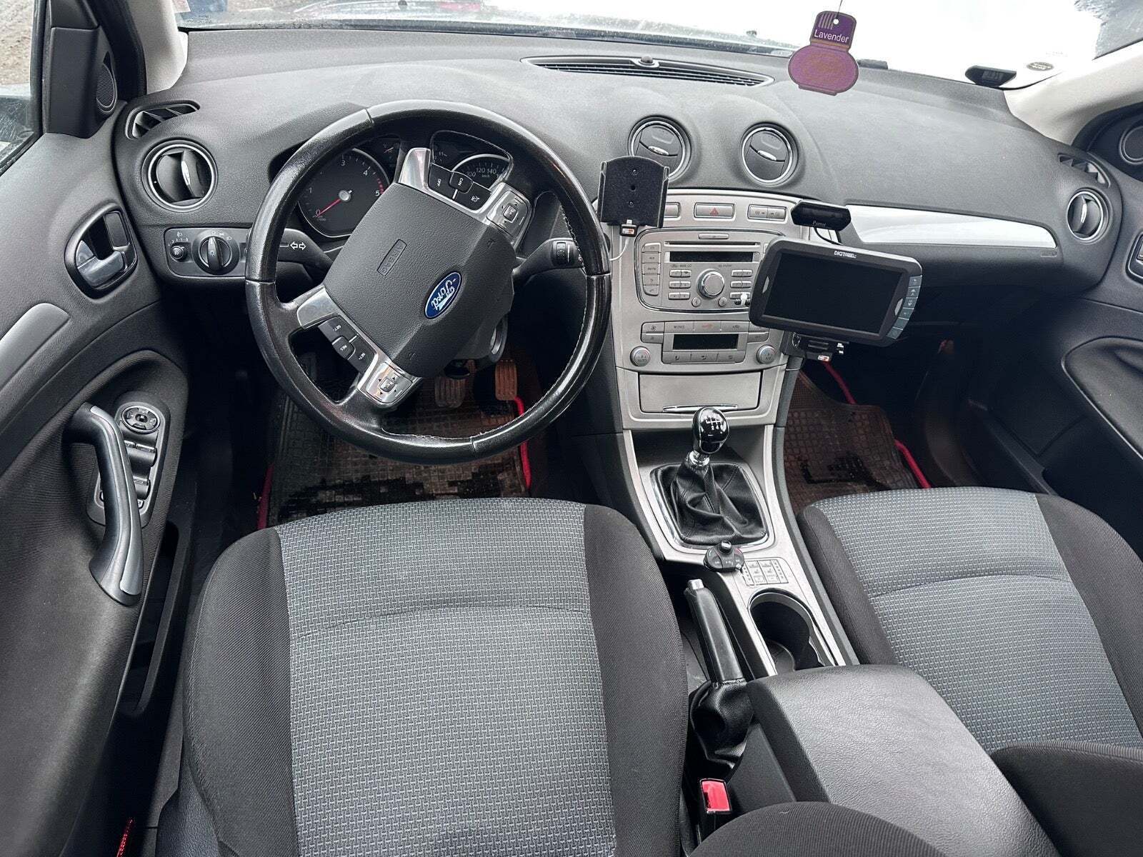 Ford Mondeo 2,0 TDCi 130 Ebony