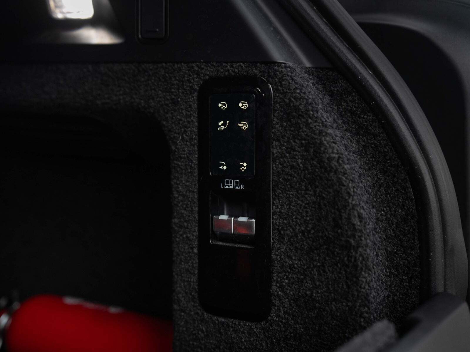 Grøn Land Rover Range Rover fra 2023