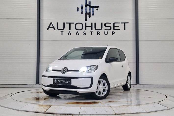 Hvid VW UP! fra 2017 set udefra