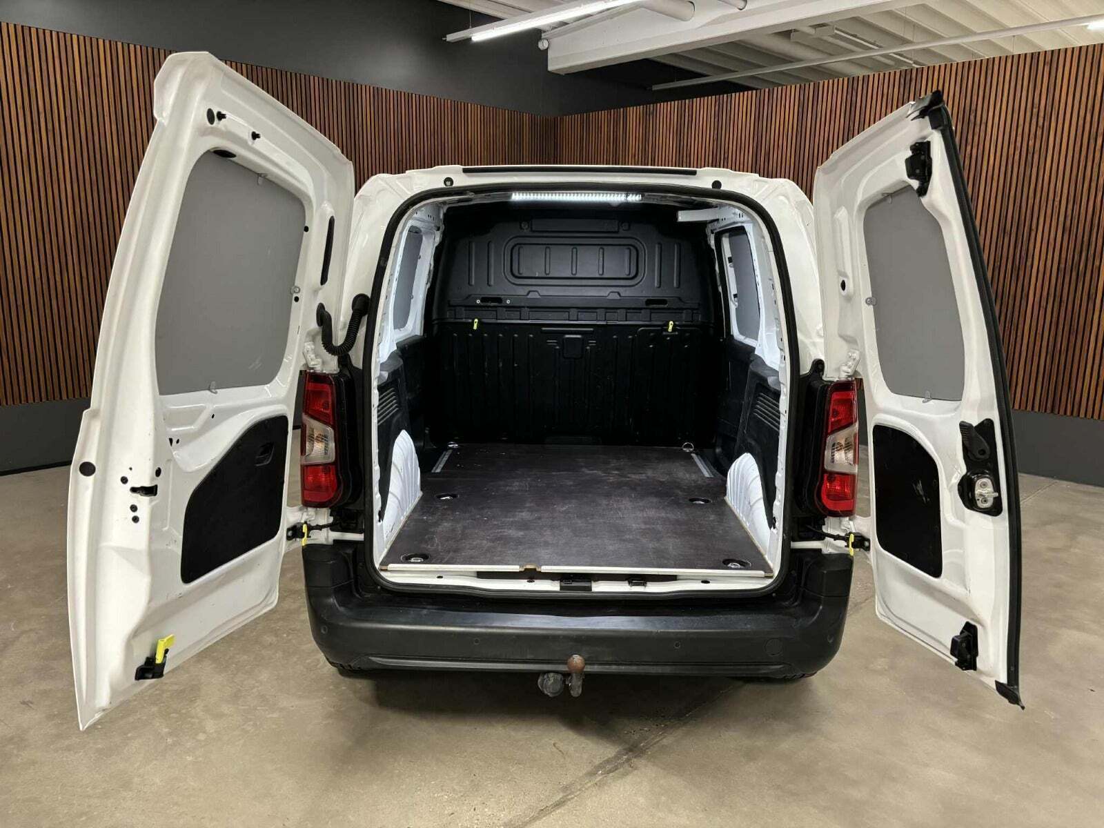 Opel Combo 1,5 D 102 Essenia L1V1