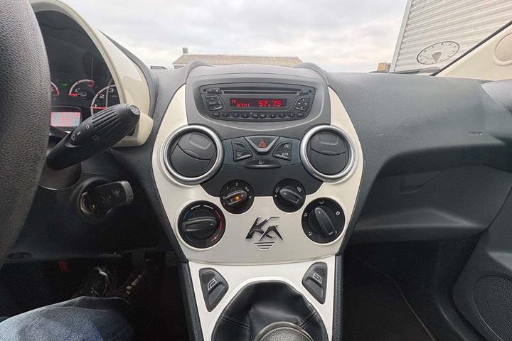 undefined Ford Ka fra 2014