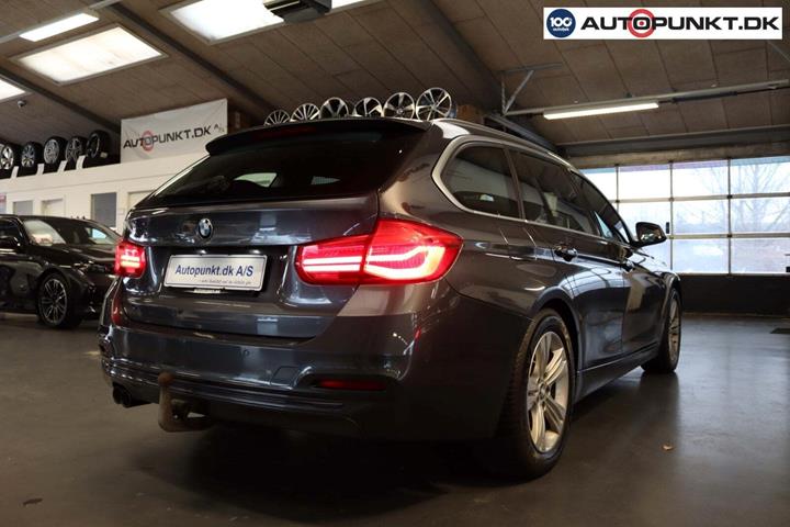 Grå BMW 320d fra 2018