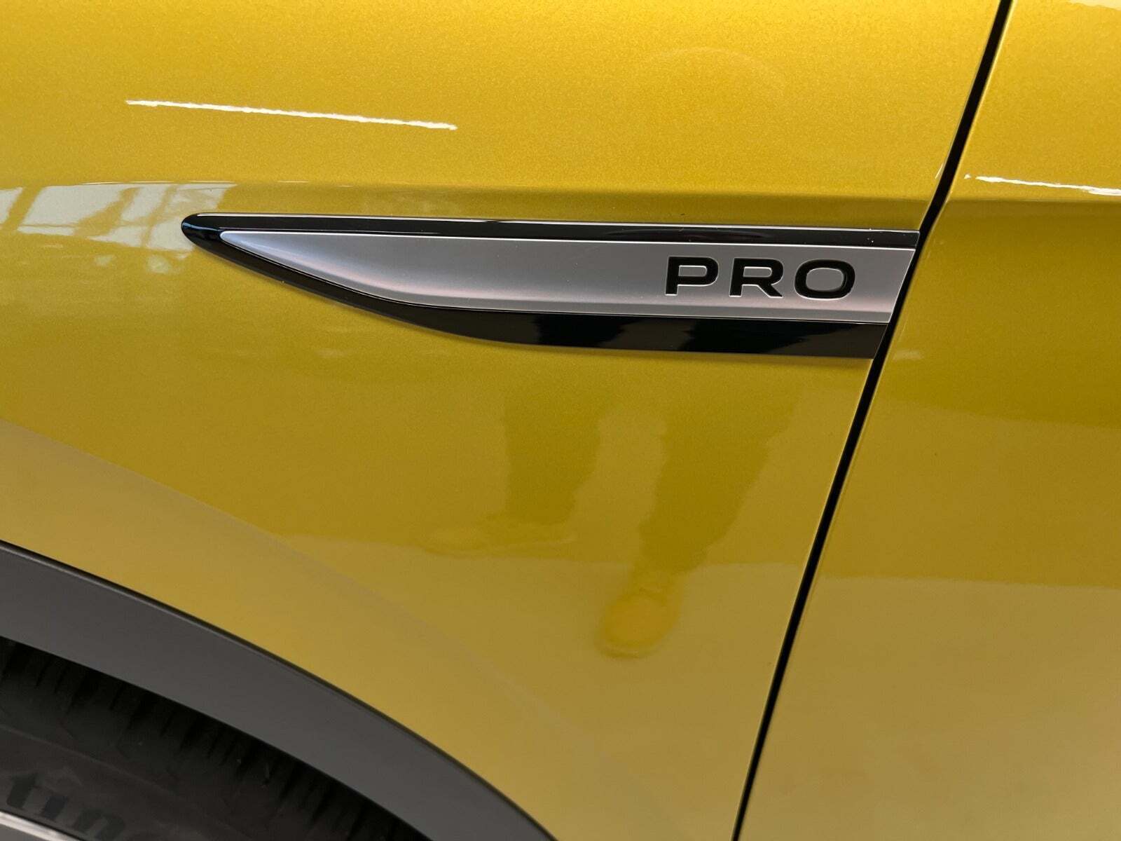 Gul VW ID.4 fra 2021