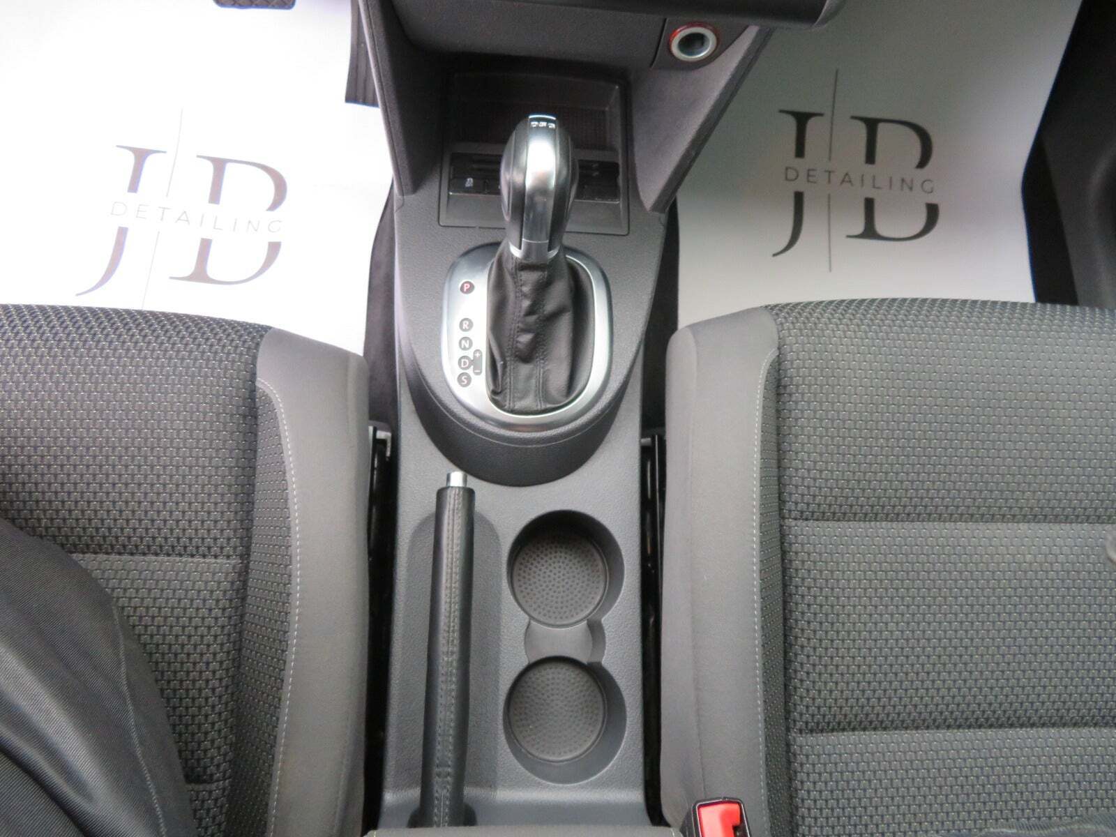 Sort VW Touran fra 2013