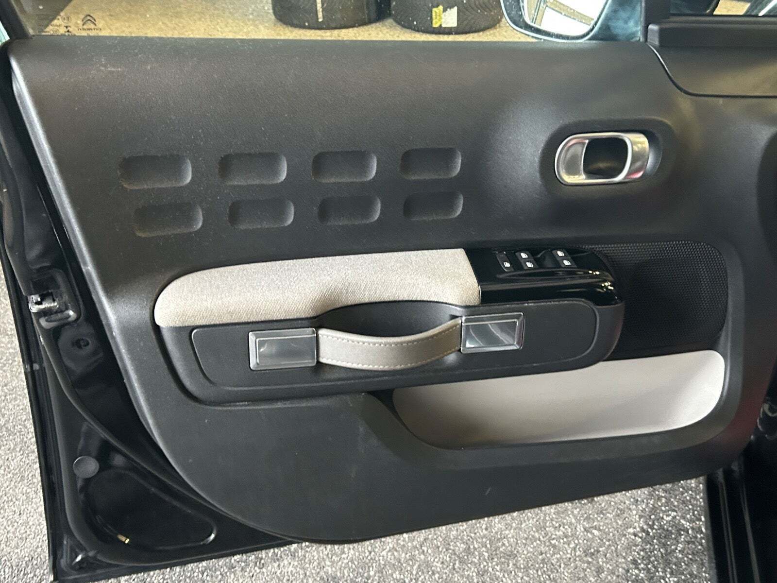 Sort Citroën C3 fra 2018