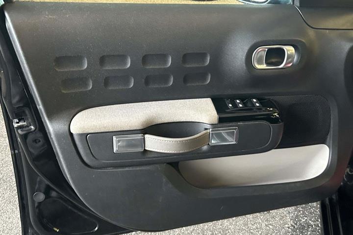 Sort Citroën C3 fra 2018