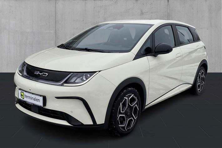 Hvid BYD Dolphin fra 2023 set udefra