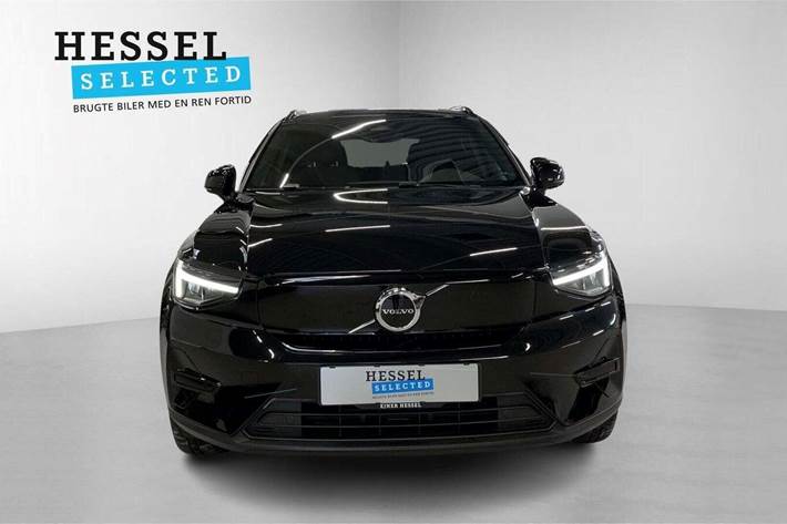 Sort Volvo XC40 fra 2023
