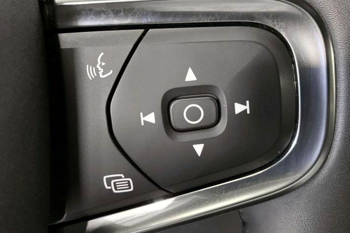 Sort Volvo XC40 fra 2023