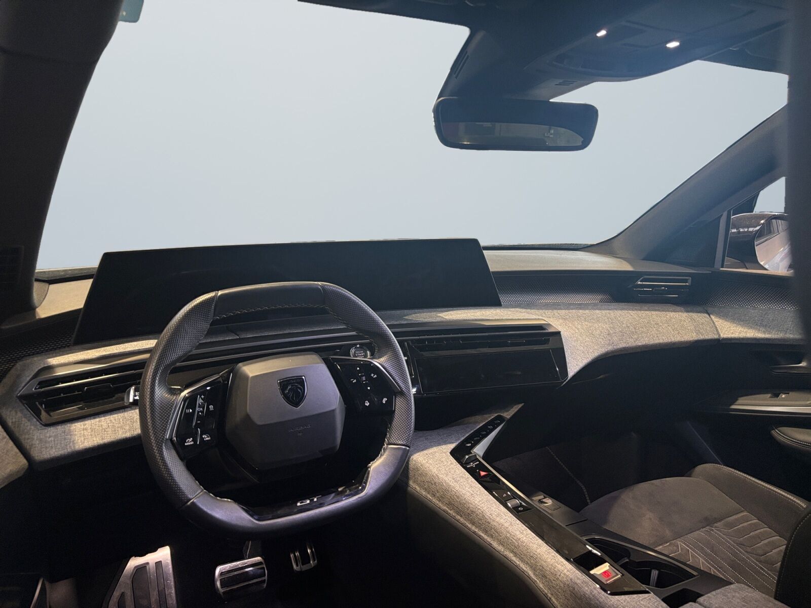 Peugeot e-3008 101 GT