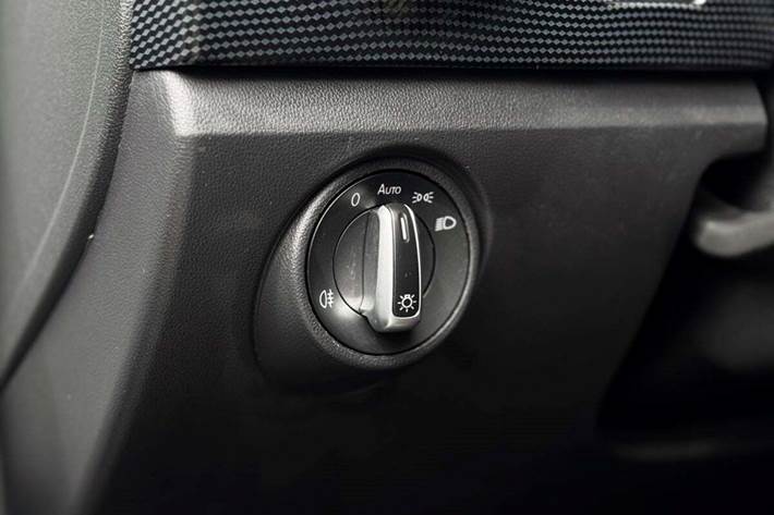 Hvid VW E-UP! fra 2022