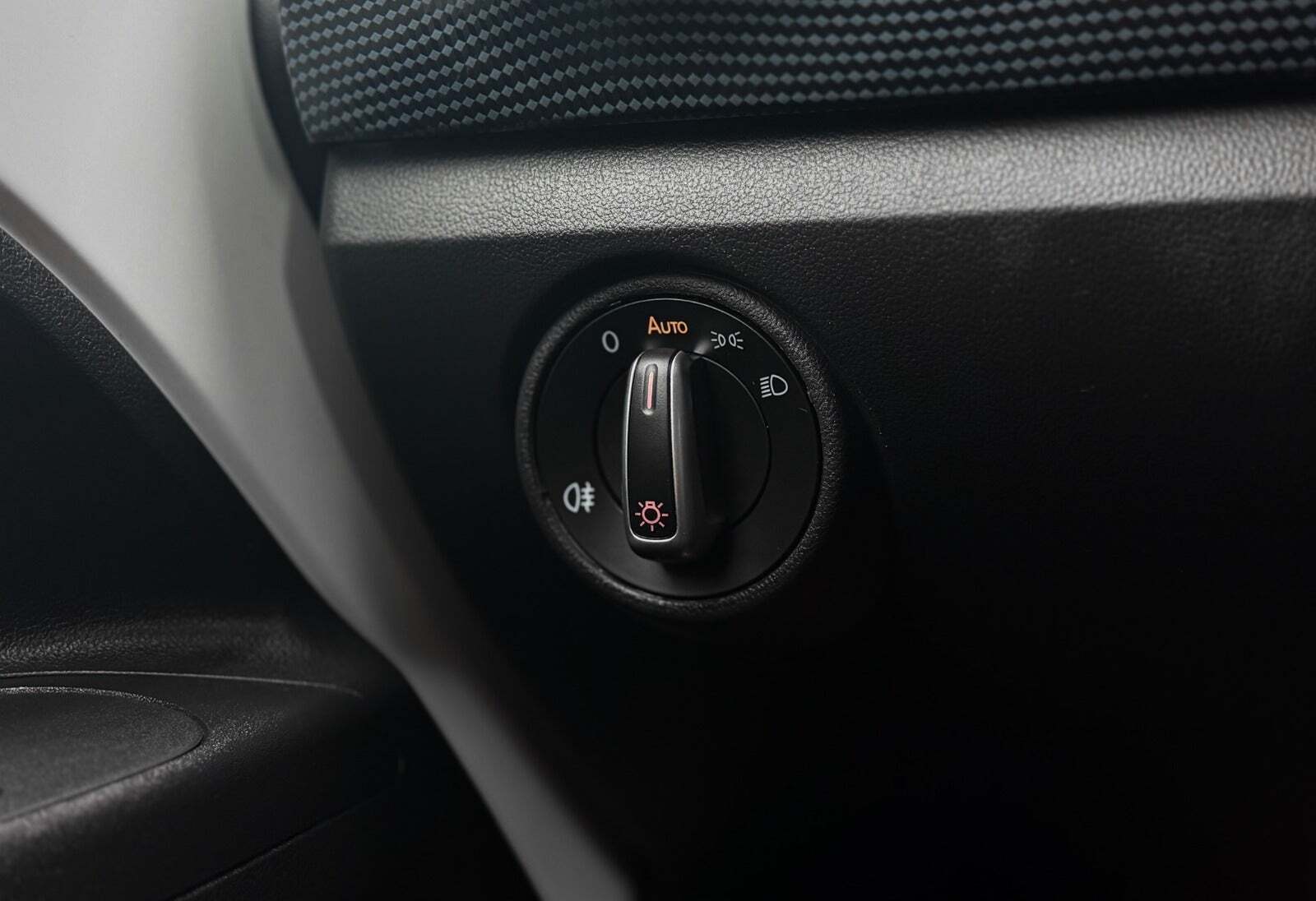 Hvid VW E-UP! fra 2022