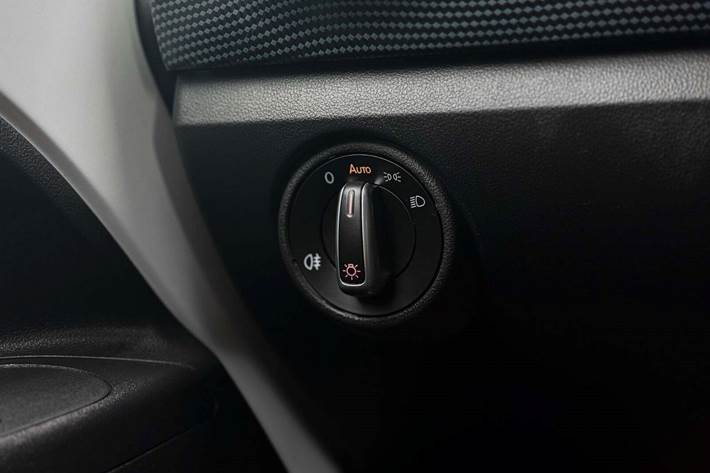 Hvid VW E-UP! fra 2022