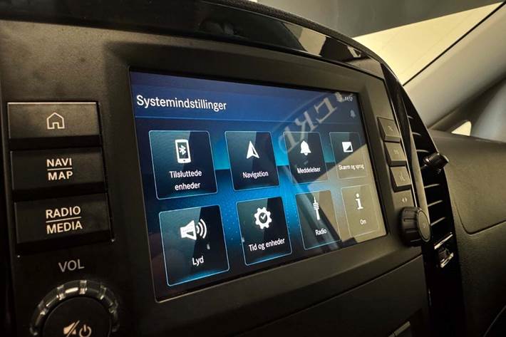 Hvid Mercedes Vito 114 fra 2022