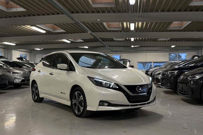 Hvid Nissan Leaf fra 2019