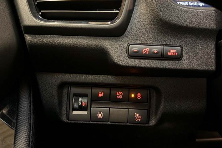 Hvid Nissan Leaf fra 2019