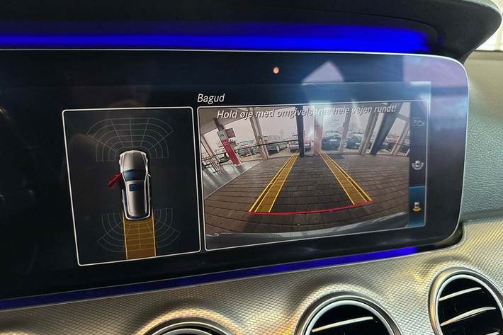 Grå Mercedes E220 d fra 2018