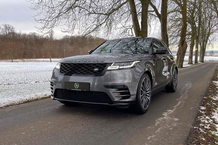 Grå Land Rover Range Rover Velar fra 2018 set udefra