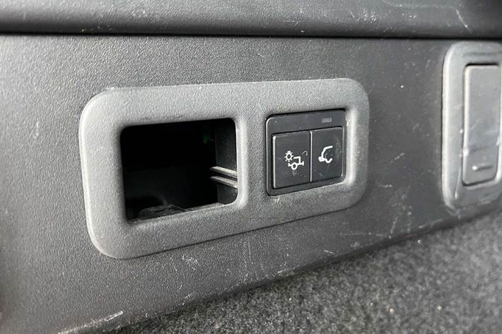 Grå Land Rover Range Rover Velar fra 2018