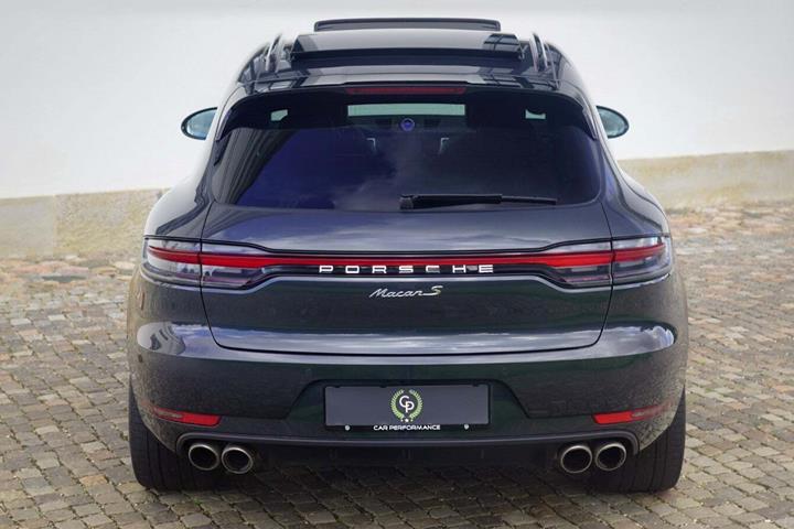 Grå Porsche Macan S fra 2019