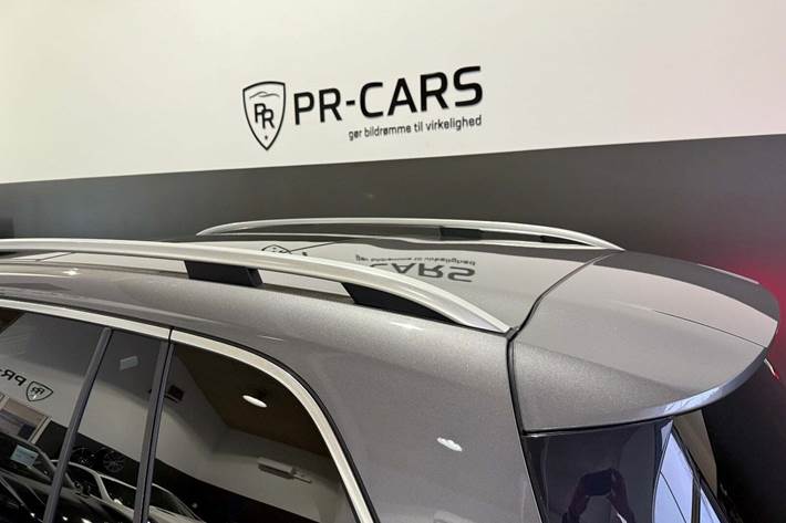 Grå Mercedes GLB200 d fra 2021