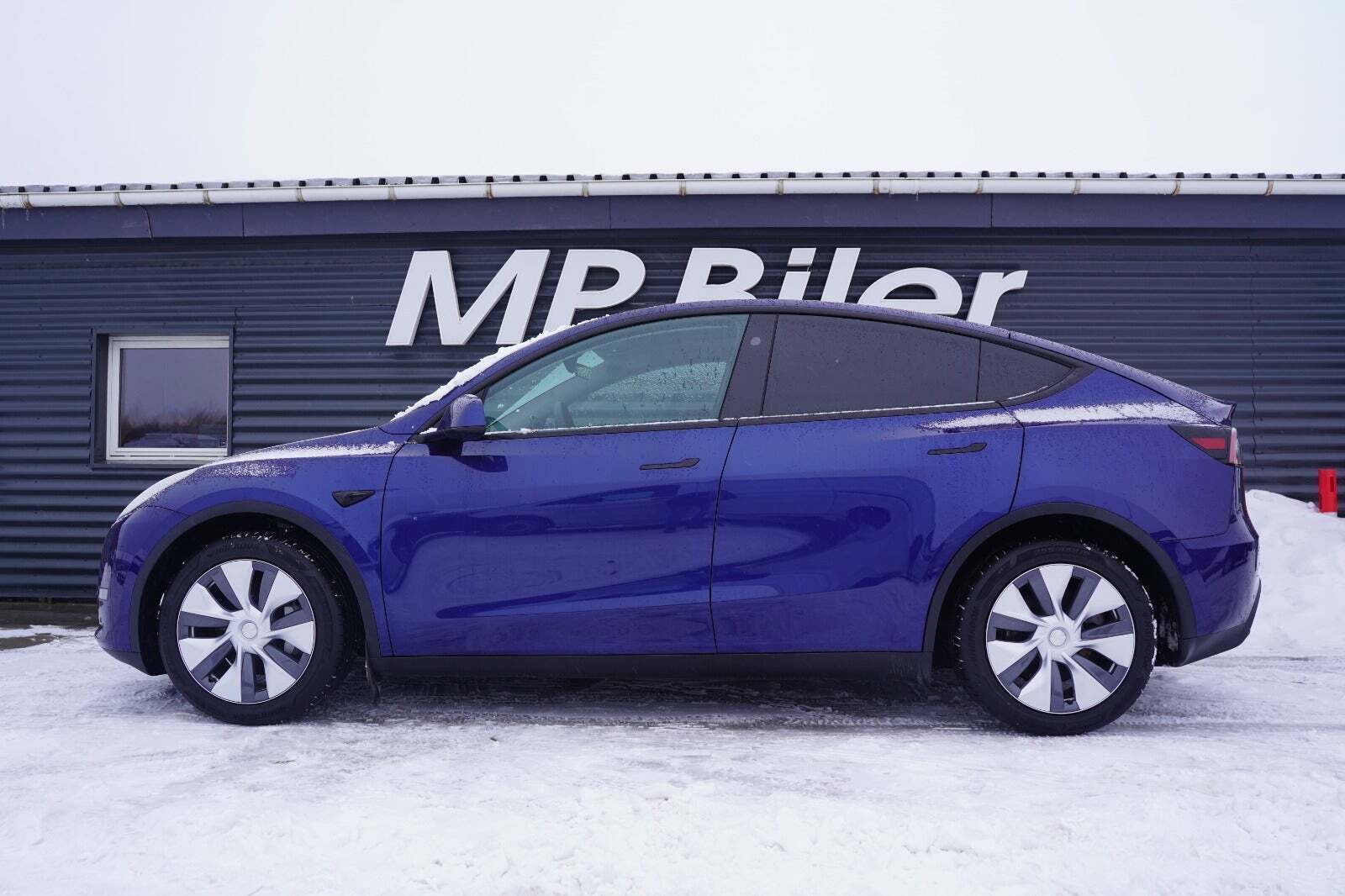 Tesla Model Y Long Range AWD