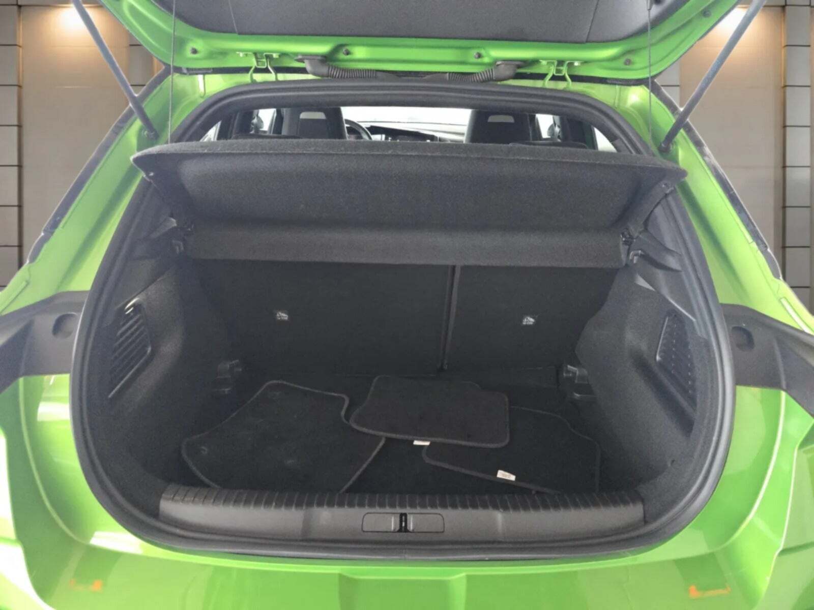 Grøn Opel Mokka-e fra 2021