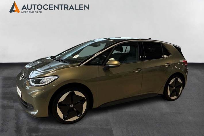 Grøn VW ID.3 fra 2023 set udefra