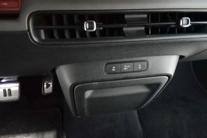 Grøn VW ID.Buzz fra 2023